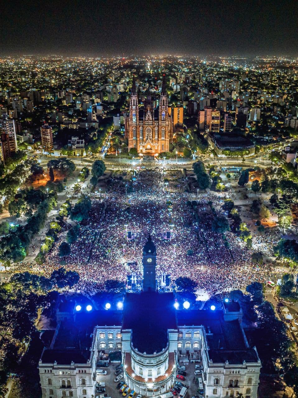 Vista aerea de Plaza Moreno