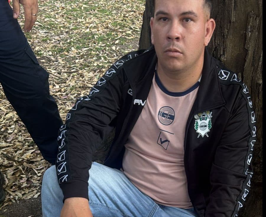 Arrestaron al hincha de Gimnasia que le arrojó un martillo al árbitro Falcón Perez 
