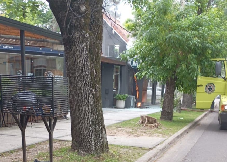 City Bell: Alarma por incendio en un comercio