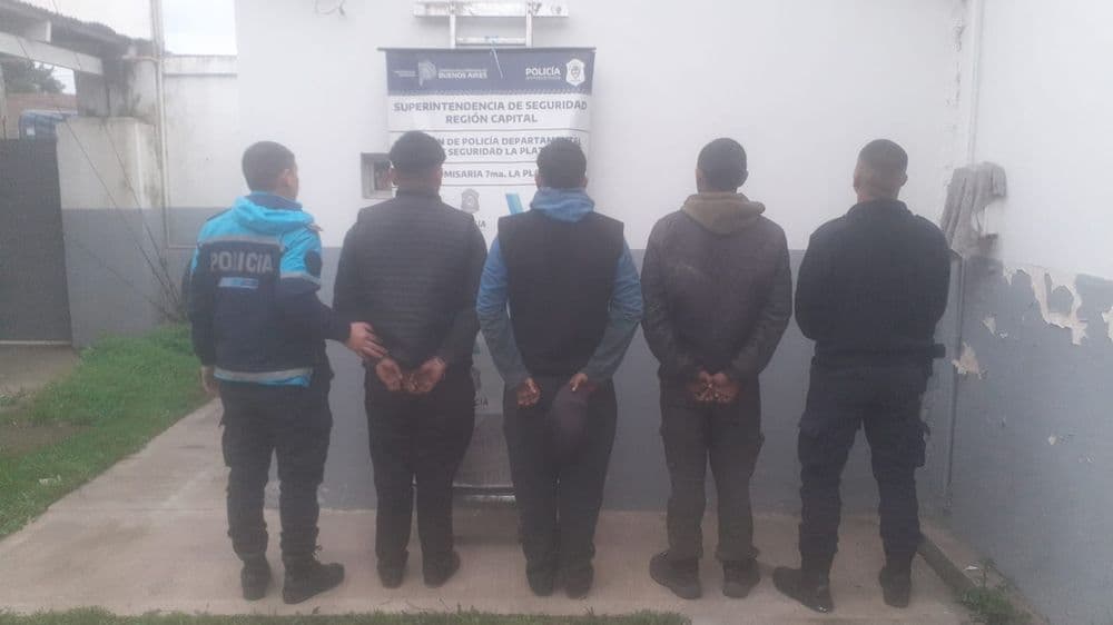 La Plata: Allanaron un taller de motos clandestino en Abasto y hallaron vehículos robados