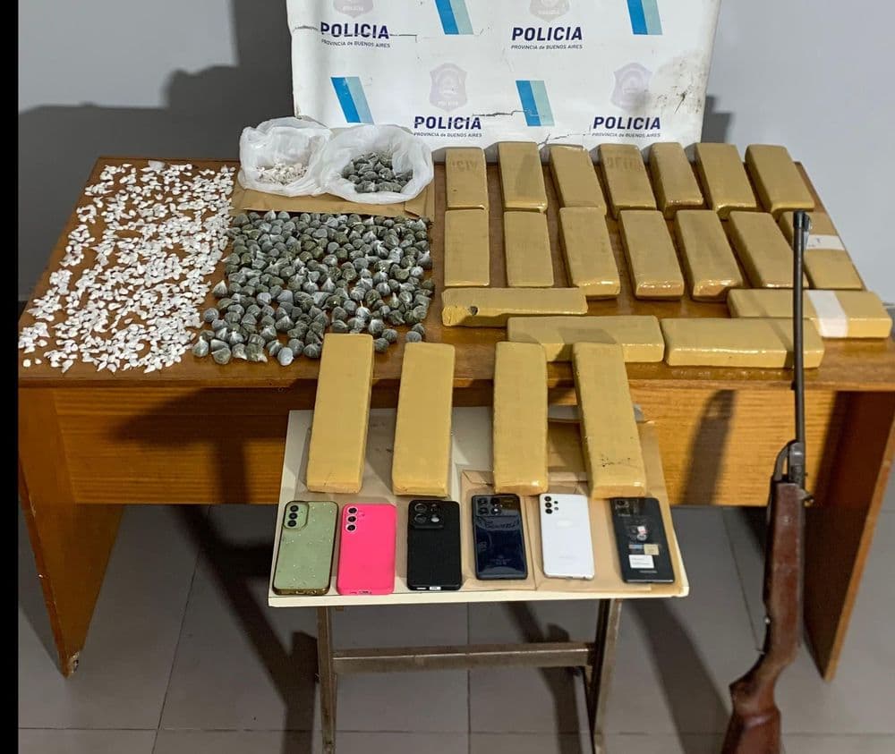 Cuatro detenidos y más de 11,5 kilos de drogas secuestrados en un megaoperativo en Quilmes
