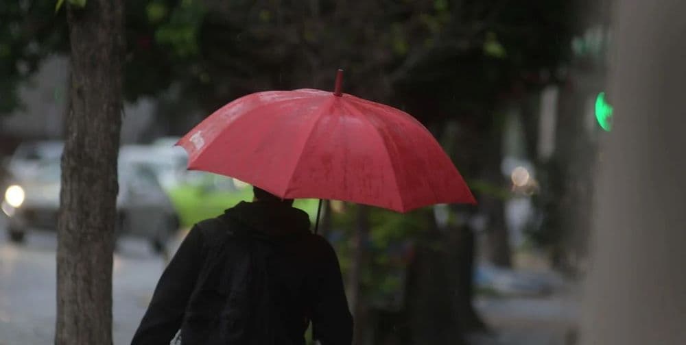 La Plata: Elevaron a 'naranja' el nivel de alerta por lluvias y tormentas en la ciudad 