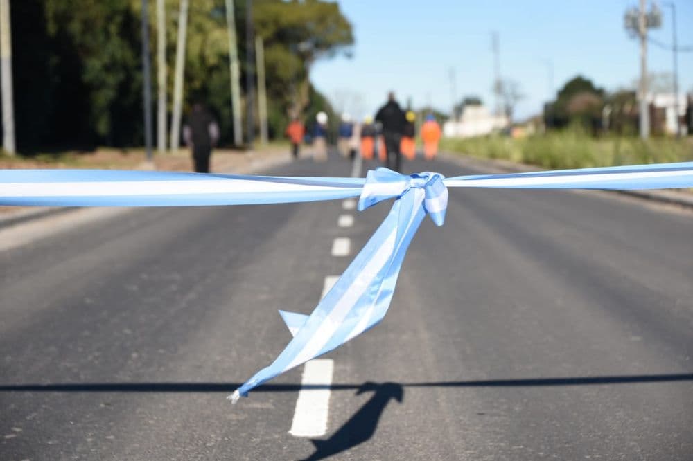 La Plata: Inauguraron la pavimentación de la Avenida 31 en Hernández