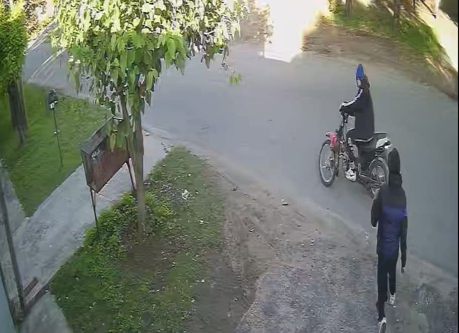 La Plata: Dos Motochorros al acecho en Los Hornos