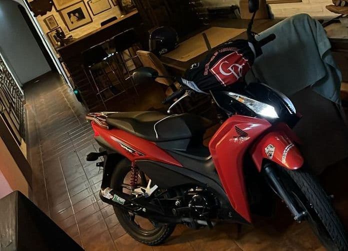 La Plata: Trabajador de DIDI sufrió violento robo de su moto durante un viaje