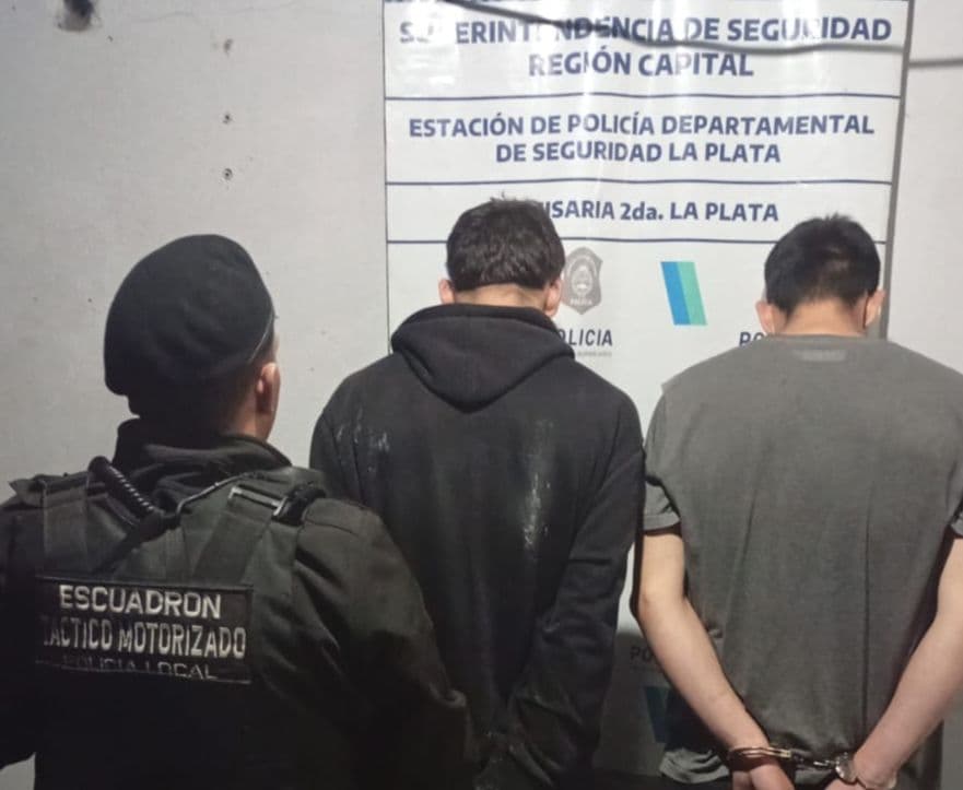Dos jóvenes detenidos por venta de drogas 3 y 42