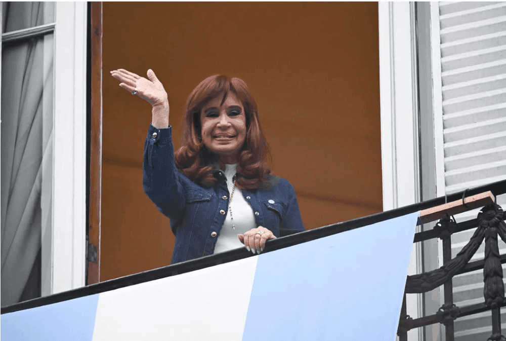 Casación rechazó últimos planteos de Cristina Kirchner para evitar la ejecución de bienes por Vialidad