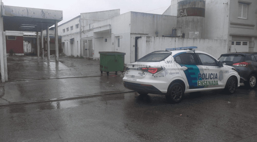 Macabro hallazgo en Ensenada: Hallaron un feto en un desagüe del Hospital Cestino