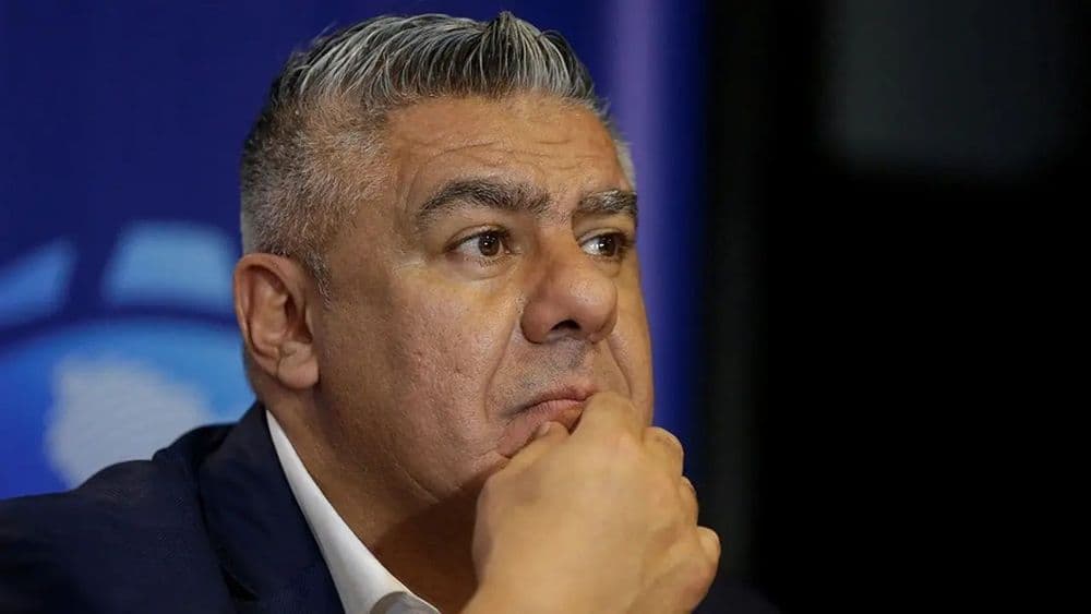 Entre el PDF y la financiera, Chiqui Tapia ante sus días más complicados en AFA