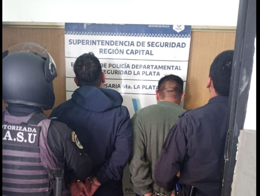 Detuvieron a dos hombres con un inhibidor en zona bancaria de La Plata