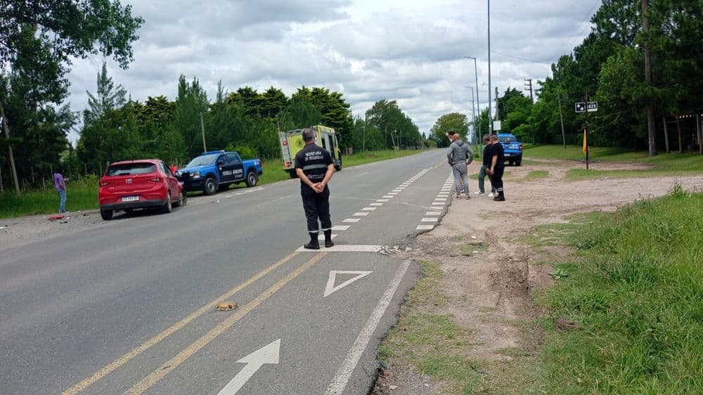 Un hombre y un nene de 7 años resultaron heridos tras un choque entre dos autos en 137 y 625