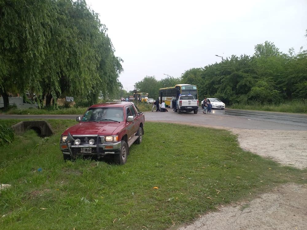 Una nena de 13 años fue atropellada por una camioneta en Ruta 11 y 607