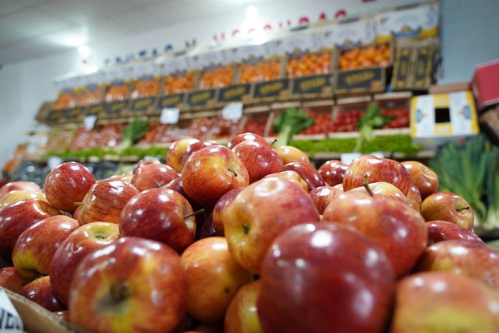 El Mercado Bonaerense Fijo de La Plata renovó sus ofertas y promociones a bajo precio