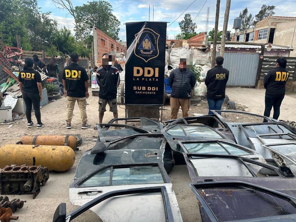 Allanamiento en Guernica: detienen a un hombre por encubrimiento agravado y clausuran una chatarrería ilegal