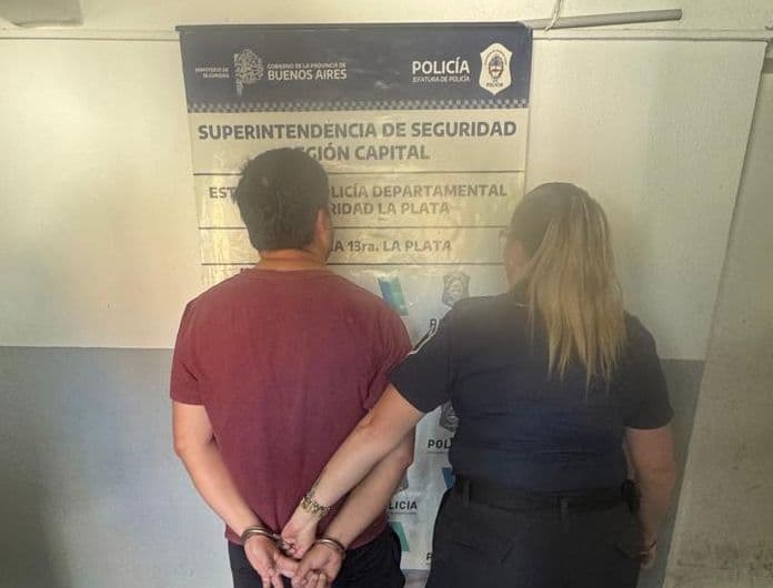 Detuvieron a un hombre con pedido de captura cuando fue a votar en una escuela de Gonnet